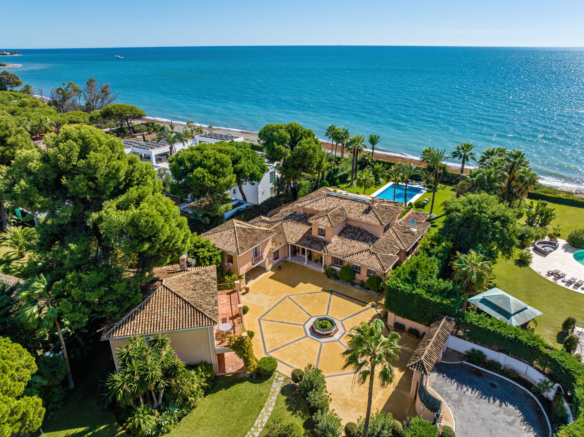 El Paraiso, Estepona