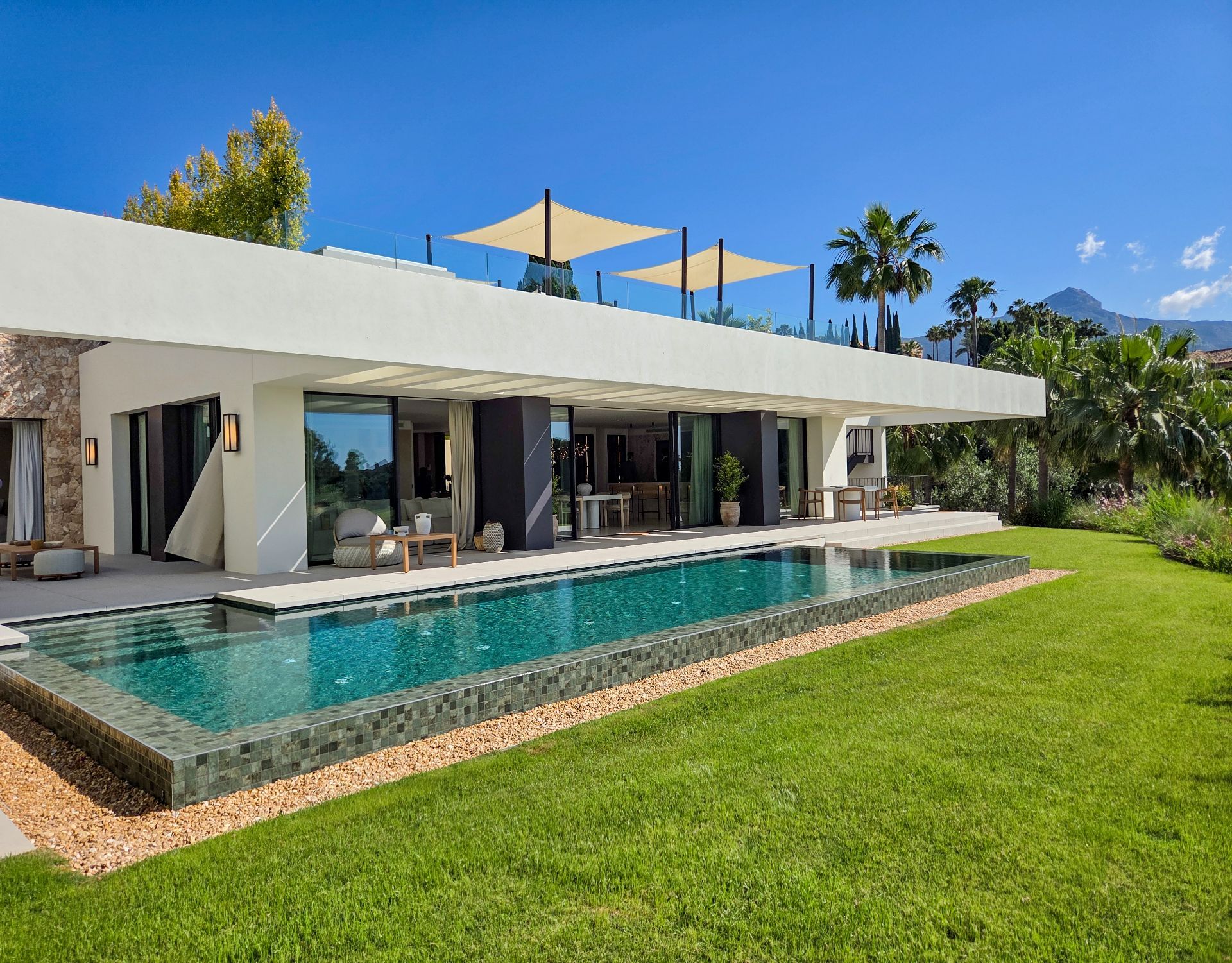 Nueva Andalucía, Marbella